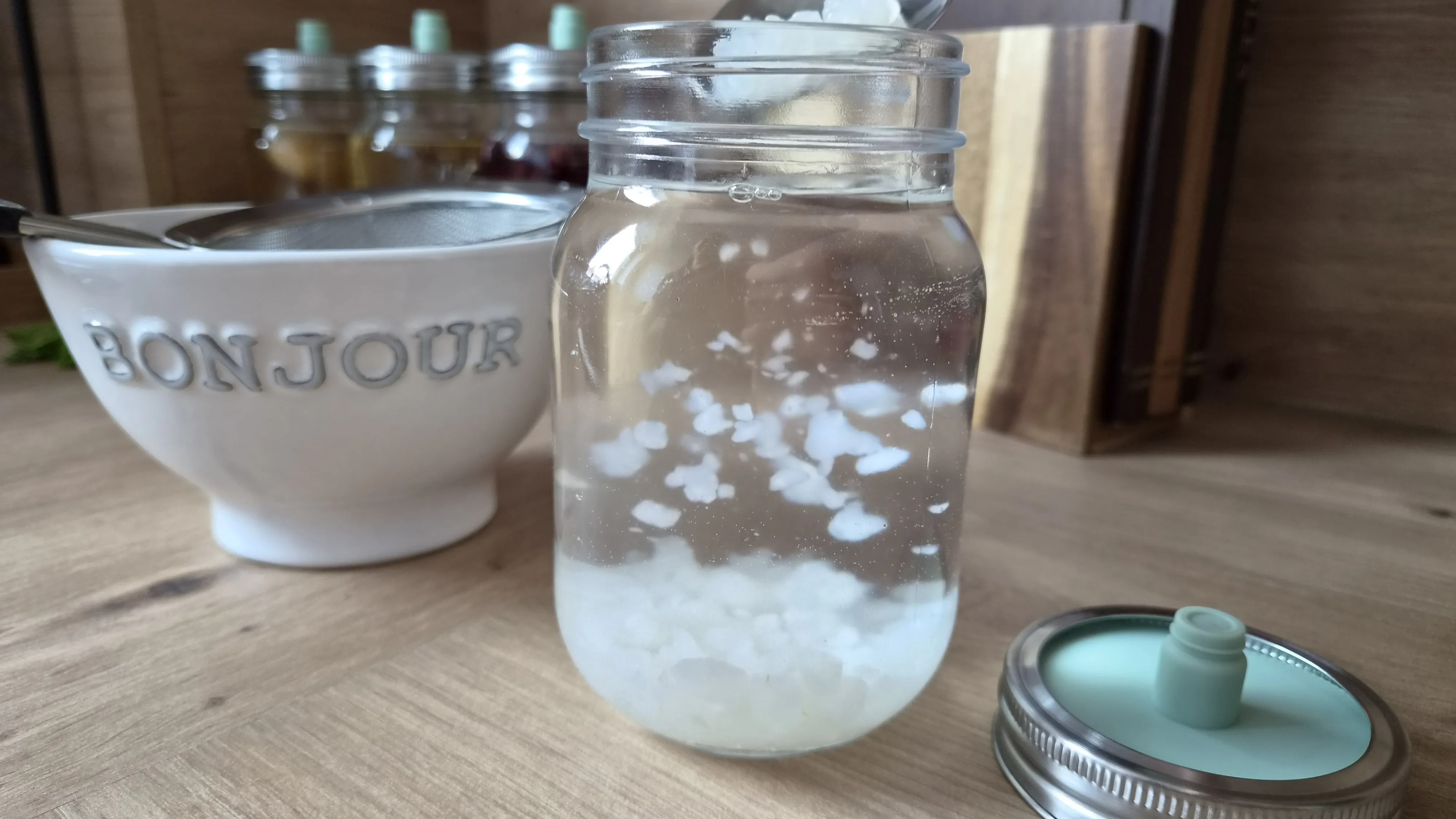 Wasserkefir-Kristalle hinzufügen